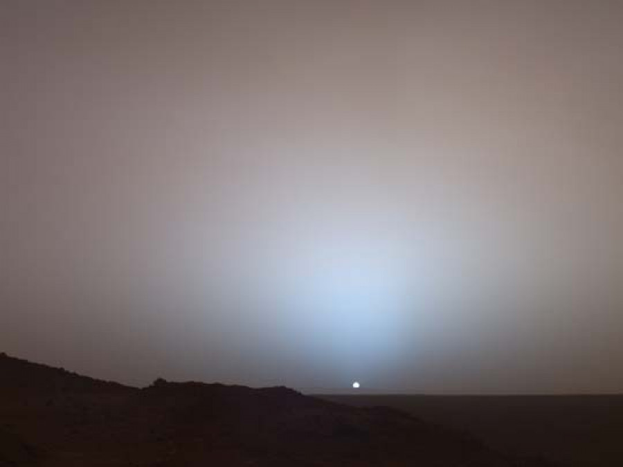 Obrzek: Zpad Slunce na Marsu. Zdroj: NASA, https://www.jpl.nasa.gov/missions/mer/images.cfm?id=1692