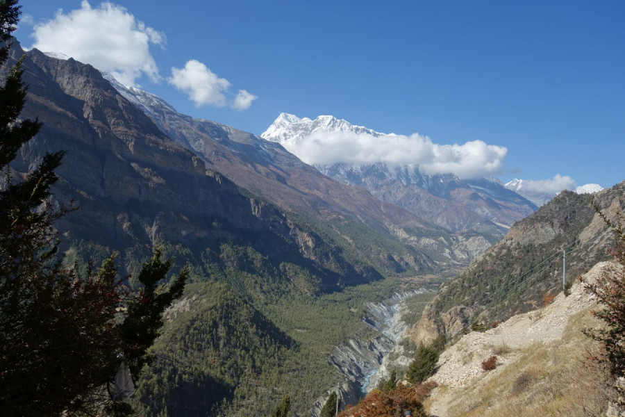 Annapurna II (7937 m)